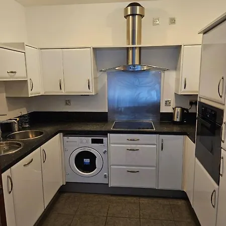 Modern One Bedroom In Jewellery Quarter Sleeps 4 Apartament